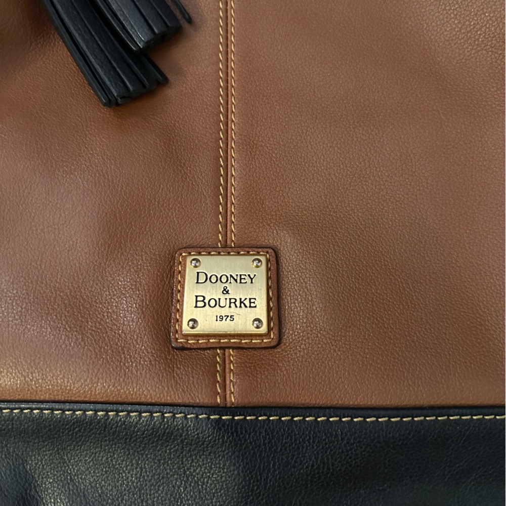 Dooney & Bourke "Sophie" Brown and Black Leather Large Hobo Bag - Picture 2 of 11